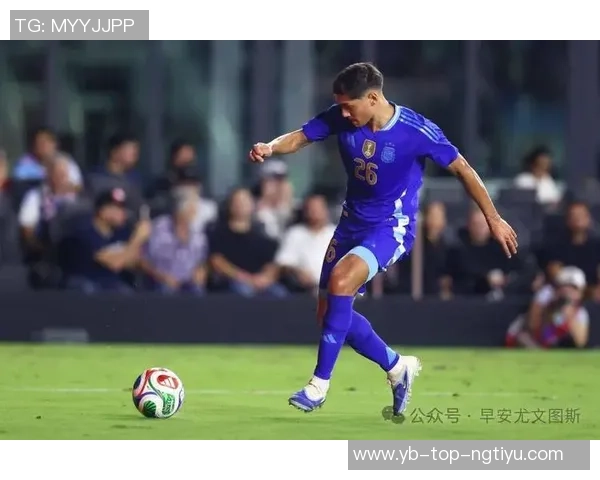 今夏离开尤文的萨沃纳在英超表现出色新援前锋进球数惨淡仅为一球 今夏离开尤文的萨沃纳在英超表现出色新援前锋进球数惨淡仅为一球