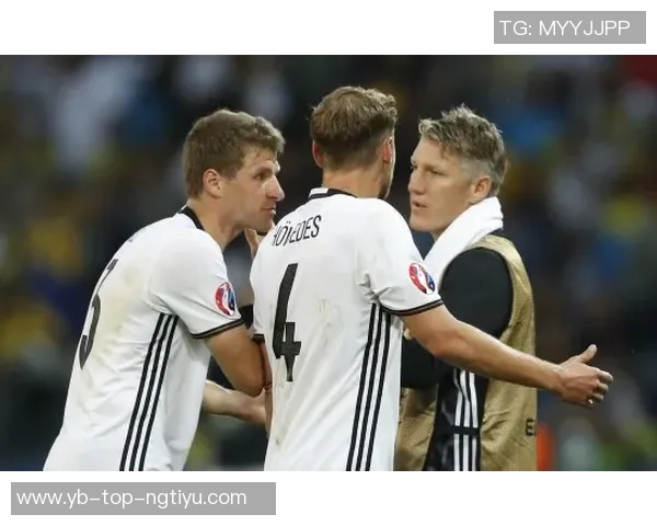 小猪赞格纳布里如穆勒般出色能控球化解对方防守